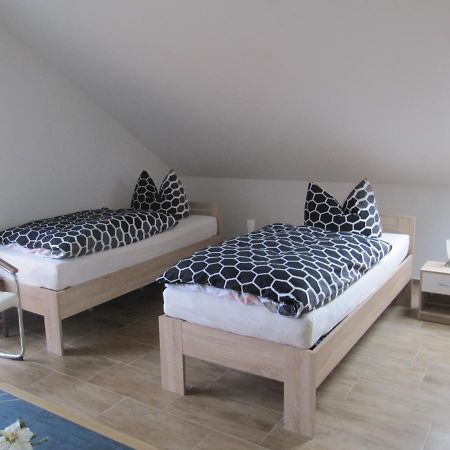 Gaestehaus Remde แอร์ฟวร์ท ภายนอก รูปภาพ