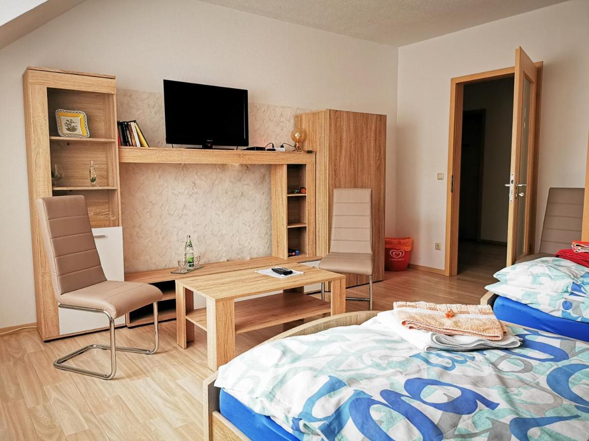 Gaestehaus Remde แอร์ฟวร์ท ภายนอก รูปภาพ