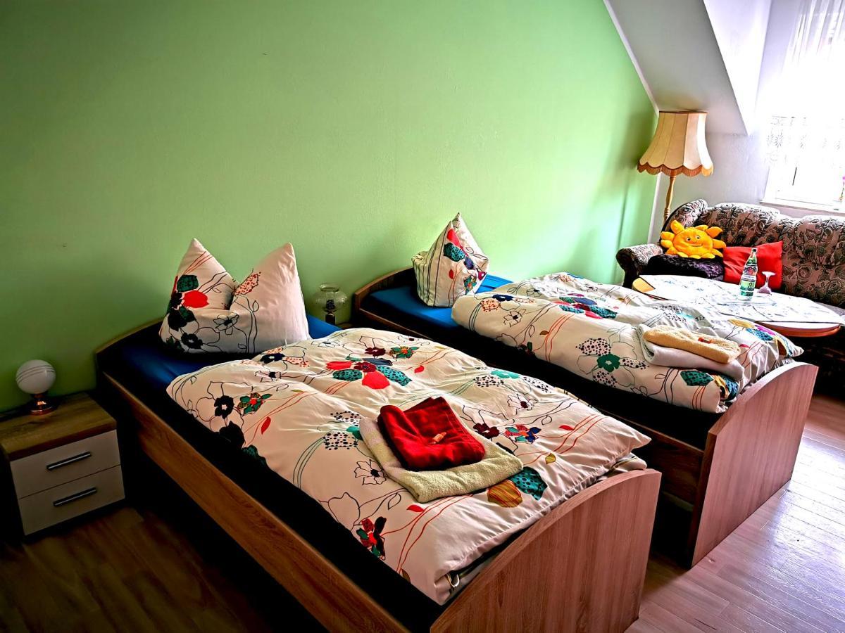 Gaestehaus Remde แอร์ฟวร์ท ภายนอก รูปภาพ