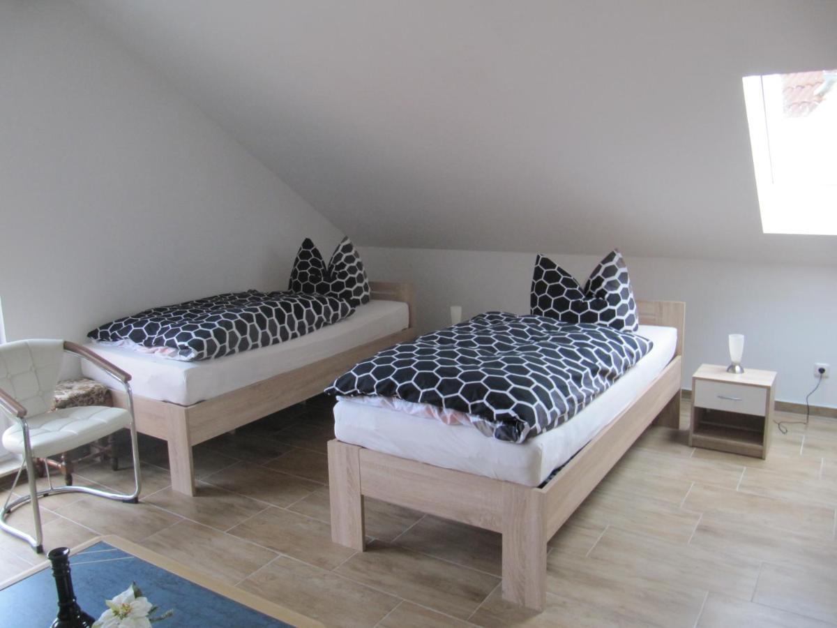 Gaestehaus Remde แอร์ฟวร์ท ภายนอก รูปภาพ