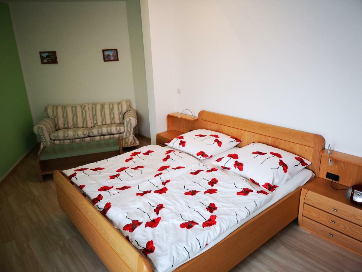 Gaestehaus Remde แอร์ฟวร์ท ภายนอก รูปภาพ