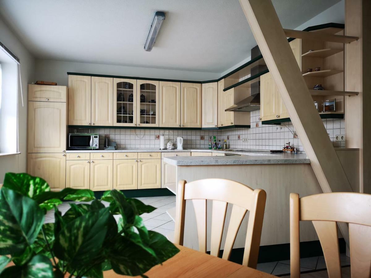 Gaestehaus Remde แอร์ฟวร์ท ภายนอก รูปภาพ
